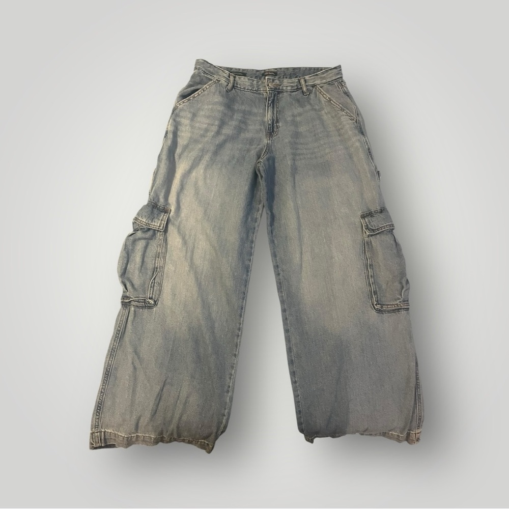 Mid-Rise Baggy Cargo Jeans